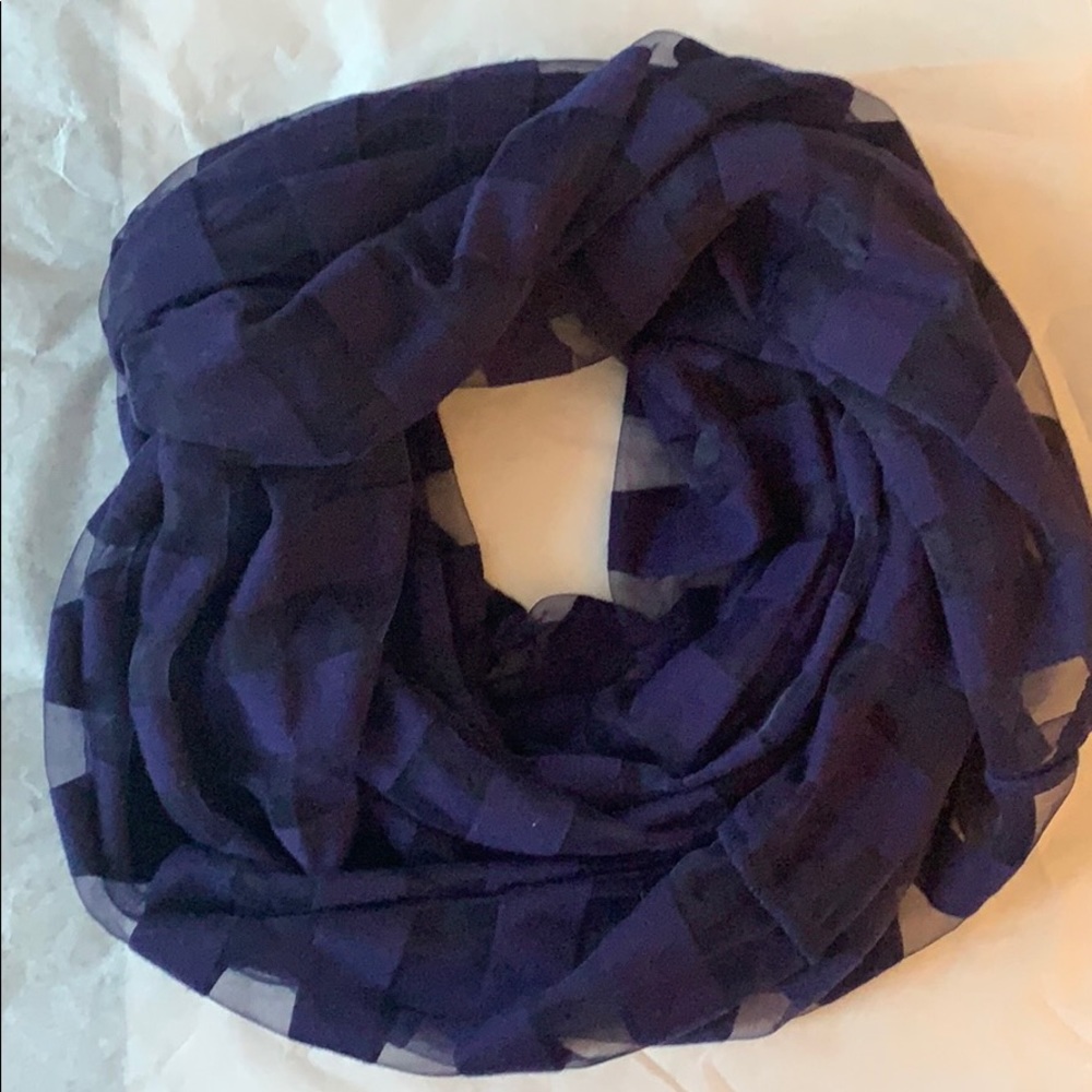 Springtime/summer infinity scarf
